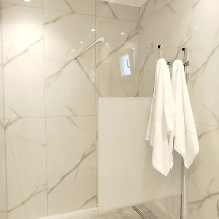 アパート Aroma Zia Residences 2